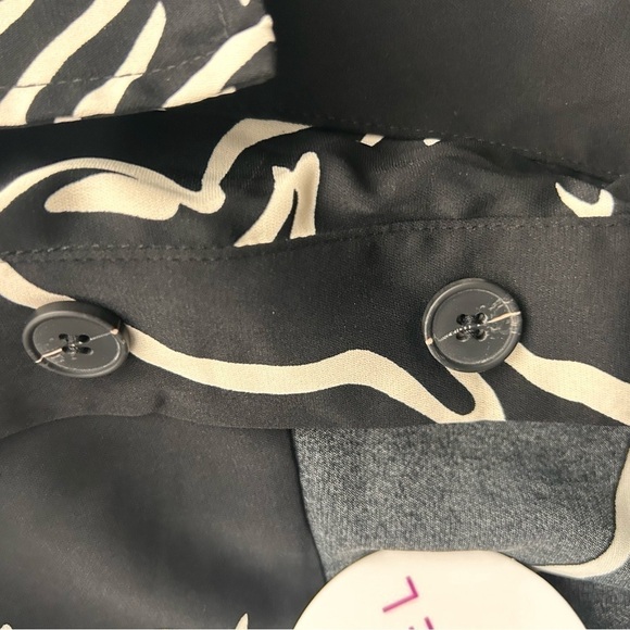 NWT - LUX Abstract Romper - Picture 7 of 12